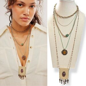 Free People Bohemian Renaissance Sightseer Pocket Layered Necklace NWT 70s